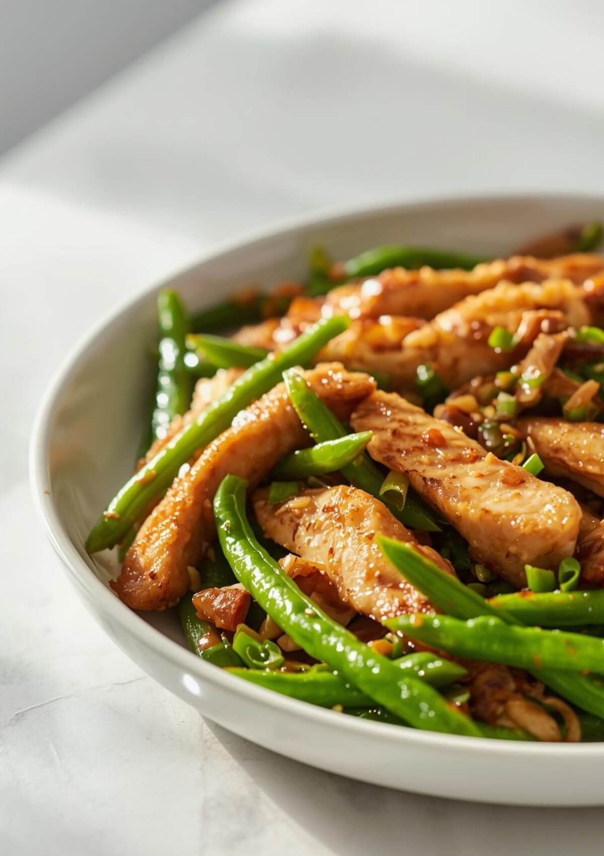 Chicken and Green Bean Stir Fry for a low carb lunch that makes perfect leftovers!